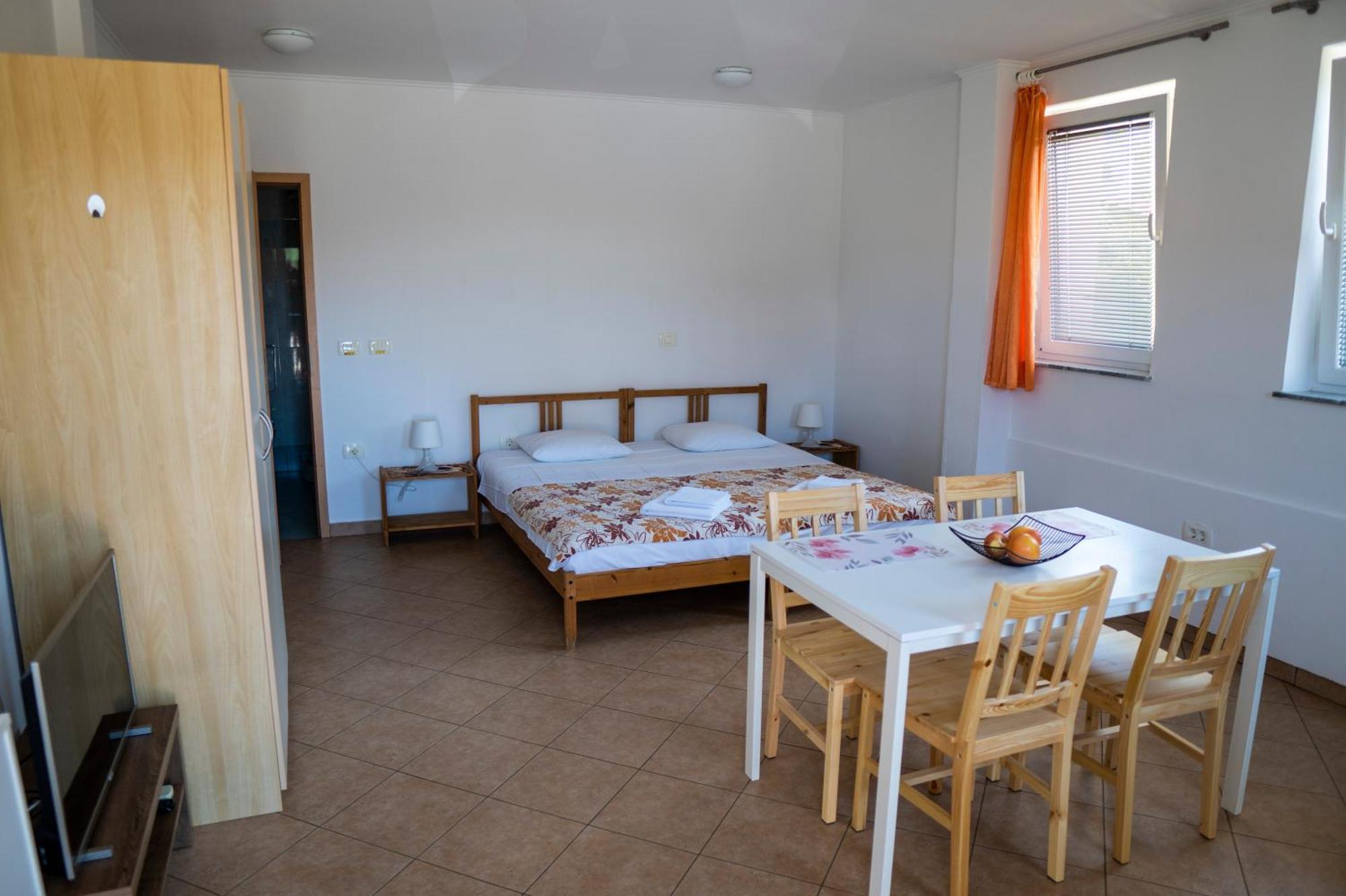 Apartments Dani Izola Kültér fotó